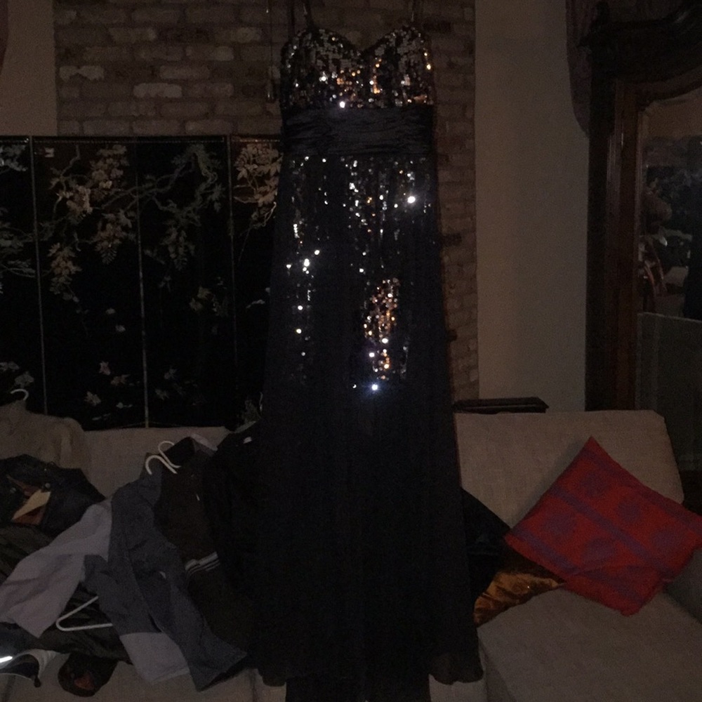 Dress black